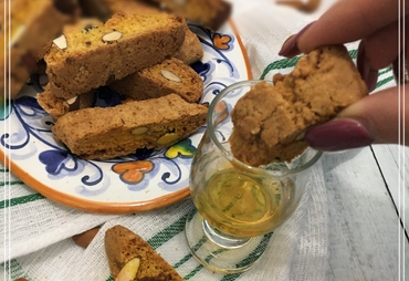 CANTUCCI TOSCANI ALLE MANDORLE: DOLCE COCCOLA