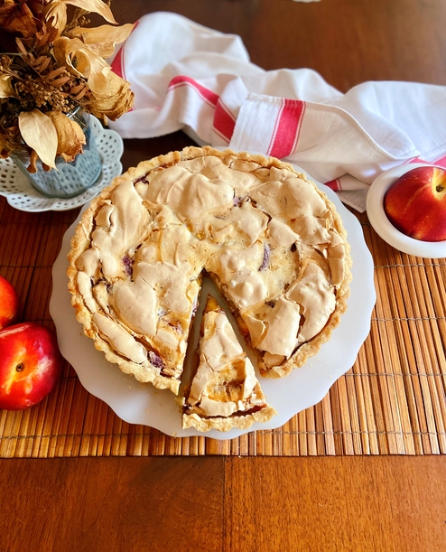 Crostata di pesche con pastafrolla friabile